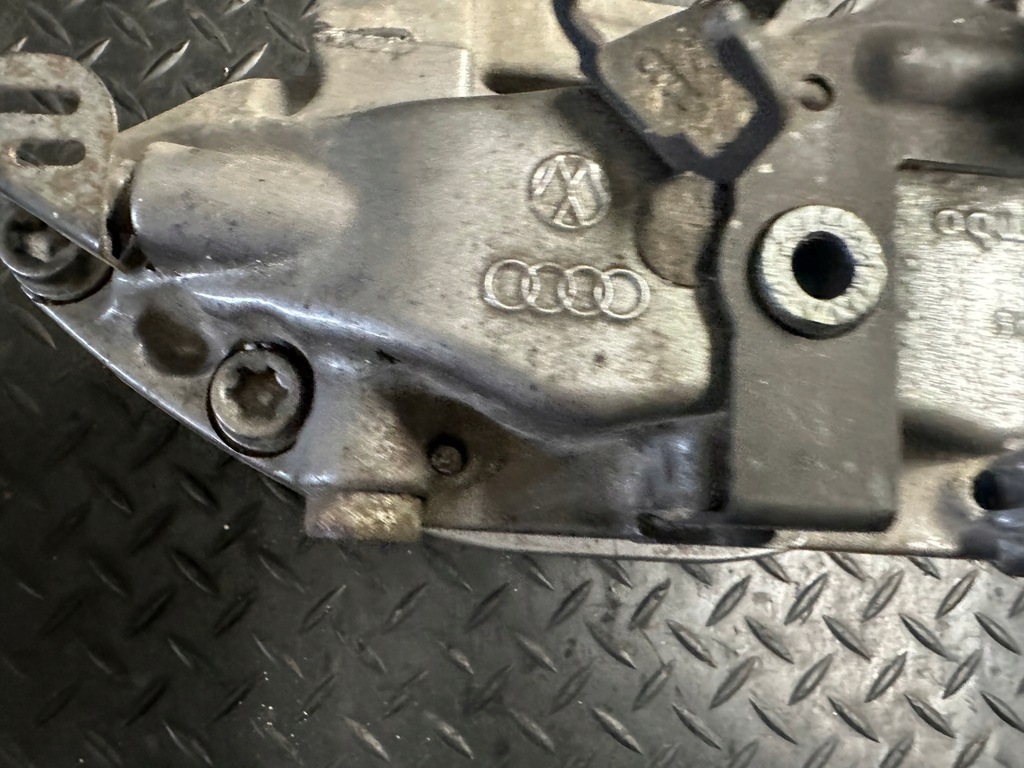 фото №11, Суппорт тормозной левый задняя pod ceramikę audi q7 4l