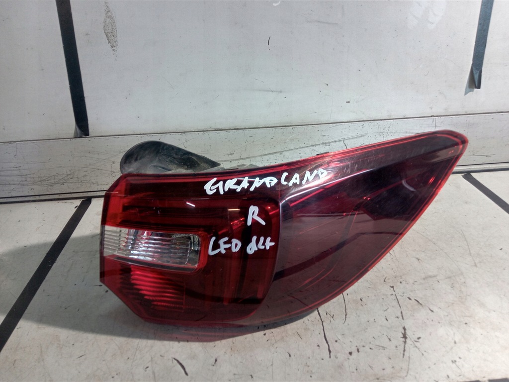 фото №1, Opel grandland x лампа права задня yp00098280