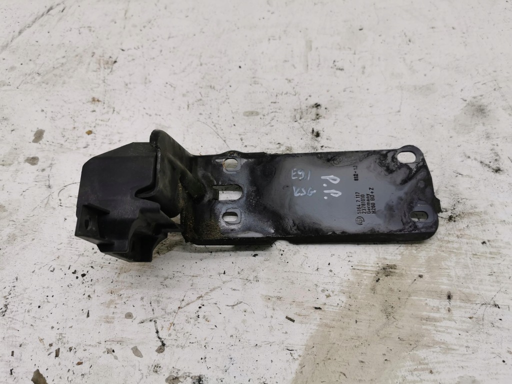 фото №1, Кронштейн радіатора праве bmw seria 3 e90 e91 /lci