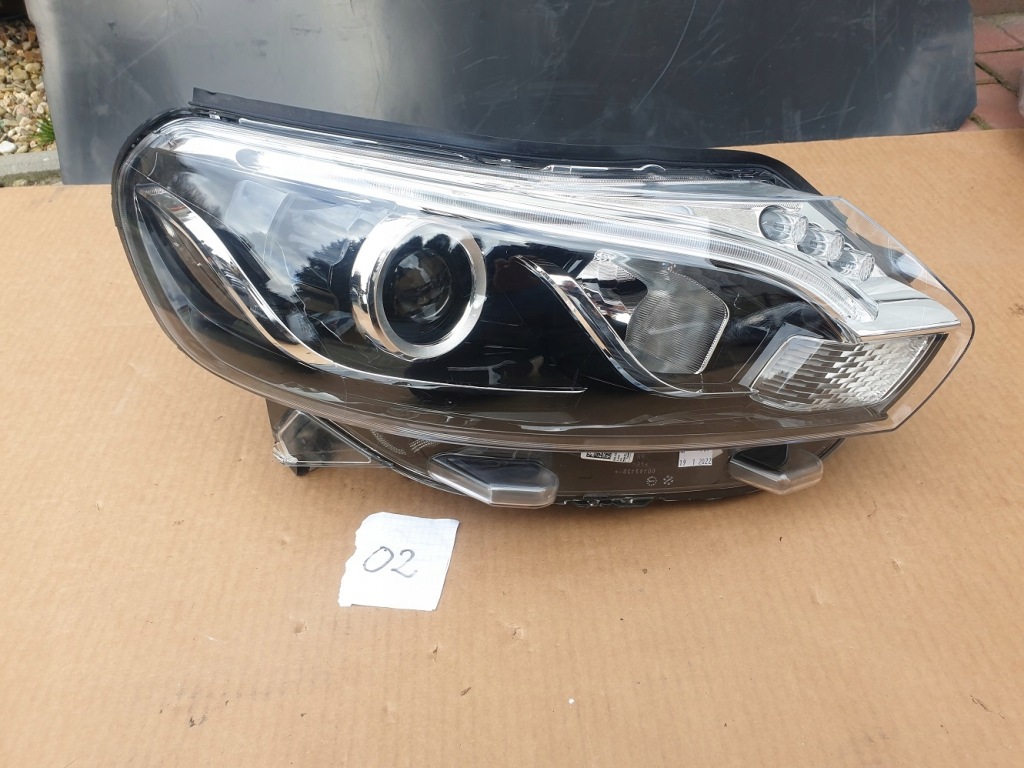 фото №2, Правая лампа перед ксенон toyota proace verso ii