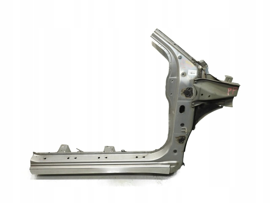 Купити Поріг стійку  правий перед zcc suzuki swift iv 3d