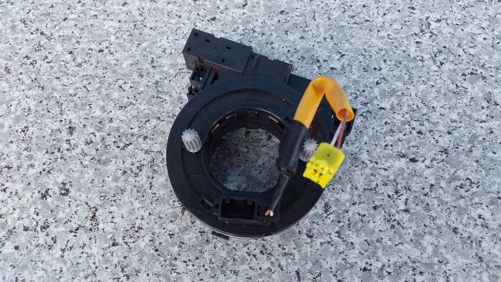 фото №1, Mazda 3 bm 6 gj стрічка шлейф подушки безпеки kd4966cs0a