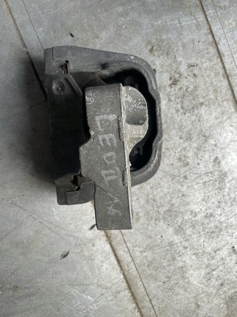 фото №1, Подушка двигуна коробки seat leon ii 1.6 b 2007r.