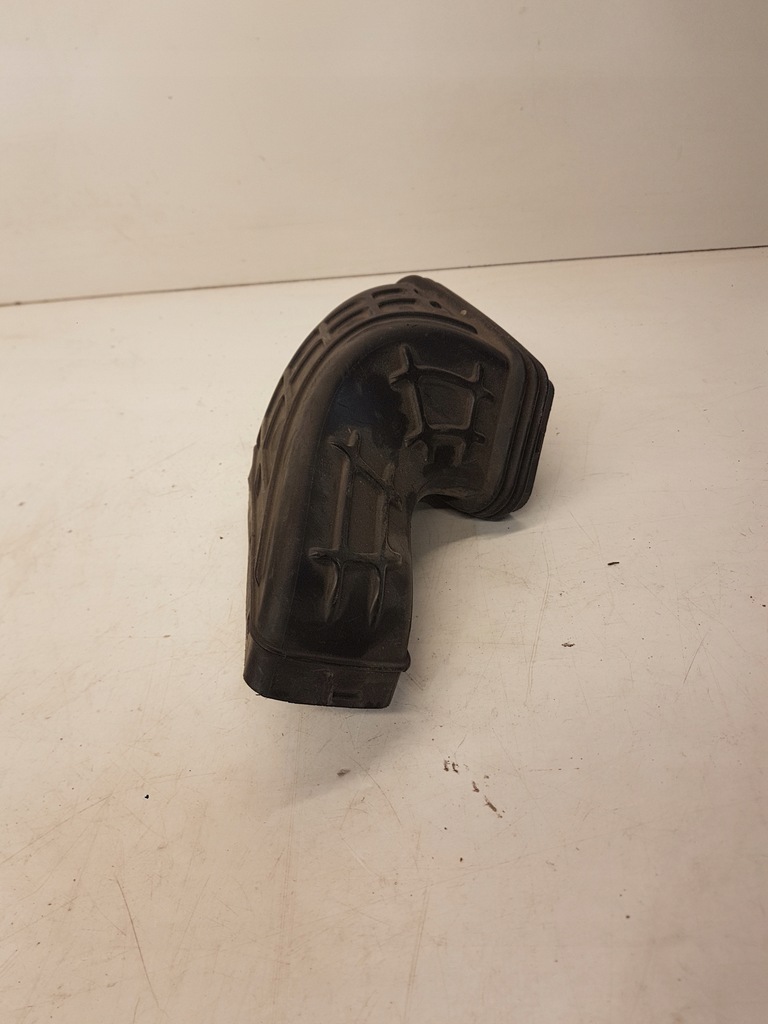 фото №1, Впуск повітрозабірник повітря audi a4 b8 a5 8t 8k0129739a