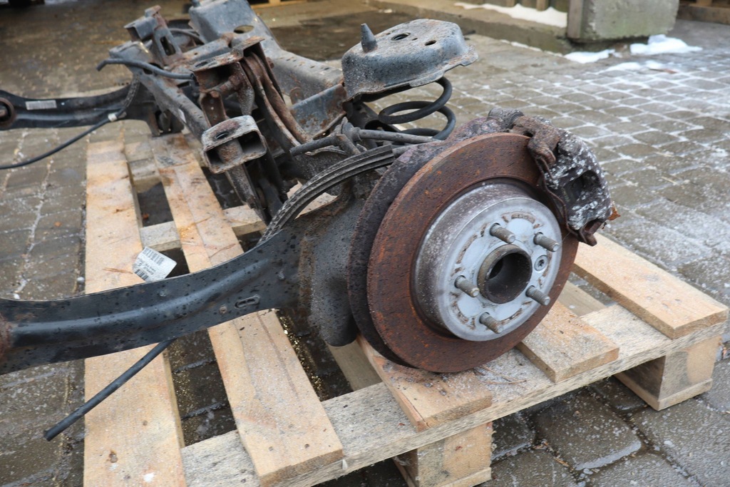 фото №8, Підрамник підрамник задні volvo v40 ii 31406223 aa