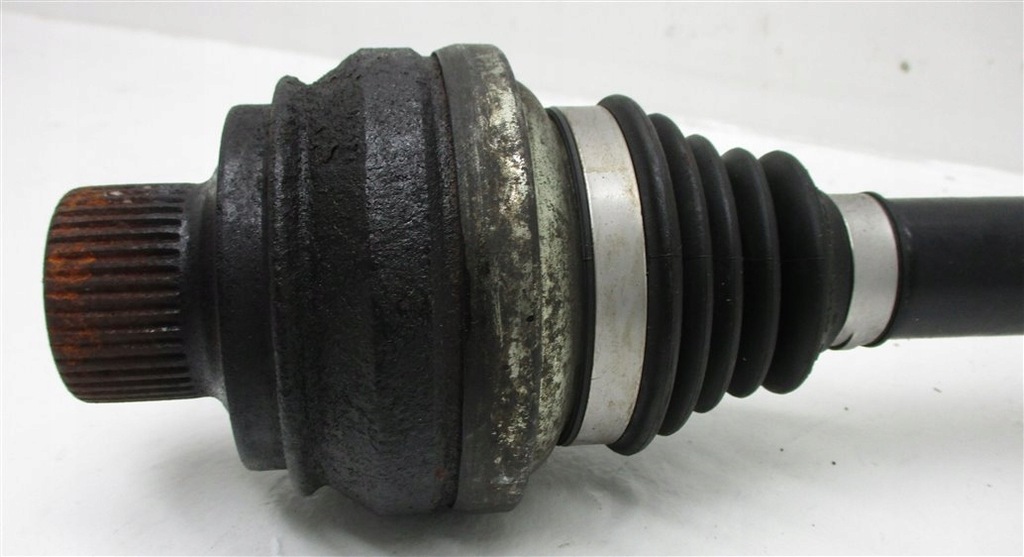 фото №5, Приводной вал правый задняя audi a4 b8 s4 rs4 a5 s5 8k0501202
