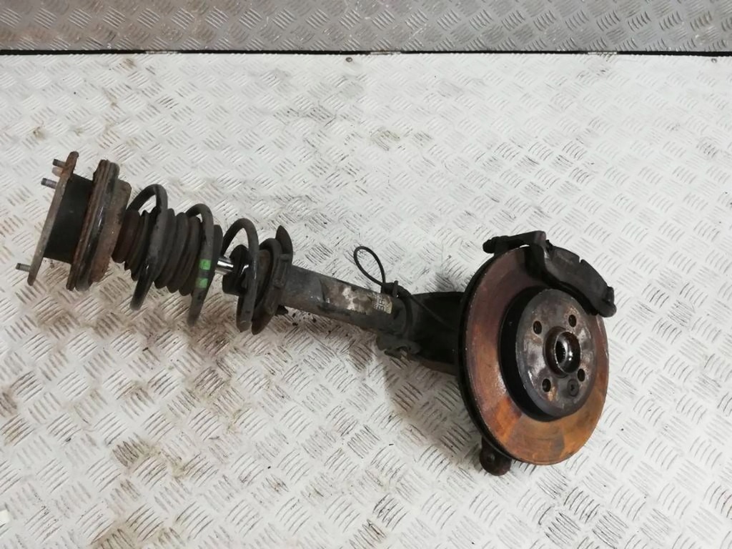 фото №1, Mcperson правый перед поворотный кулак mini r56 1.6 vti