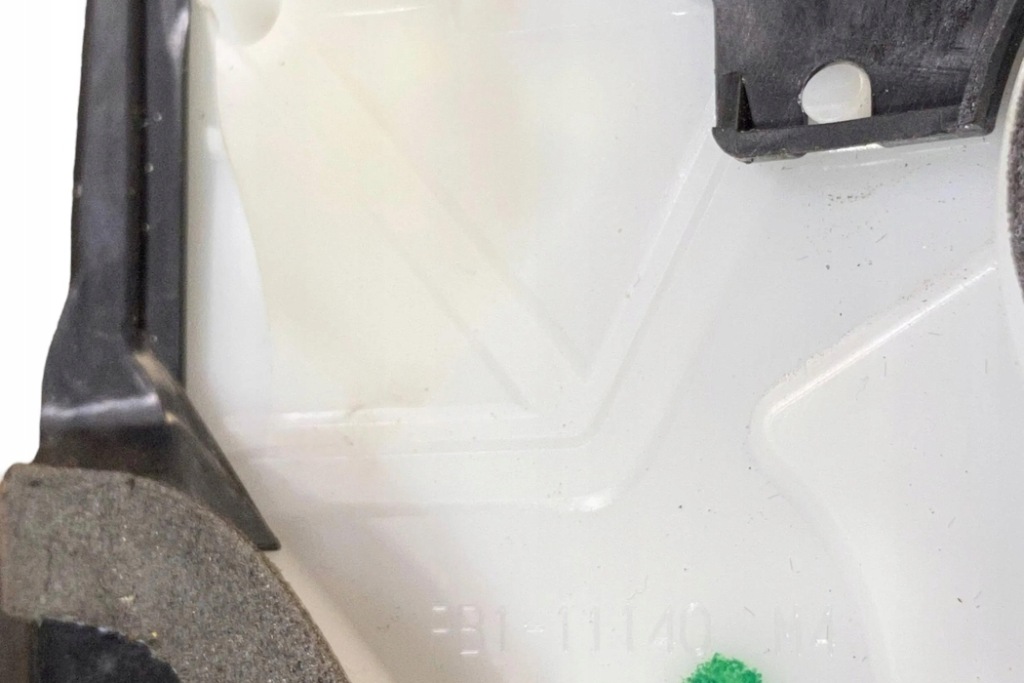 Замок левых передних дверь subaru outback br m16lam 2.5l бензиновый 130kw Киев