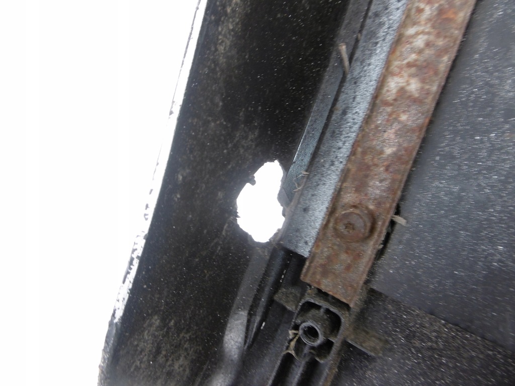 фото №12, Підкрилок крила правий задня volvo fh 12 13