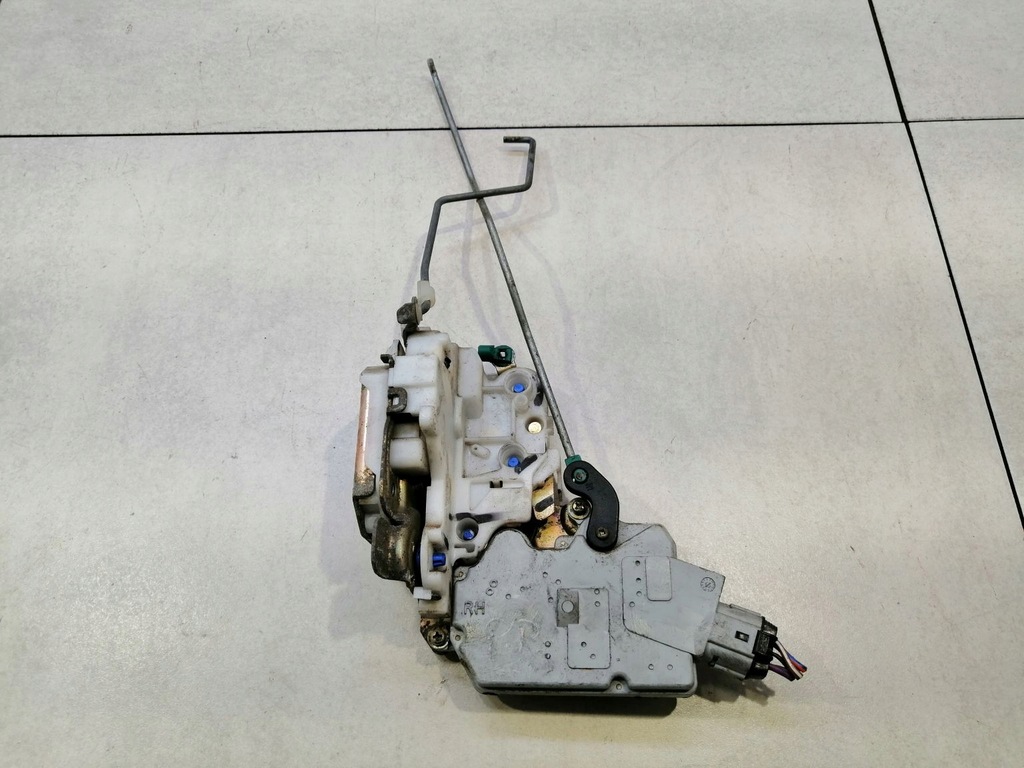 фото №1, Замок двері правий перед nissan primera p11 6 pin