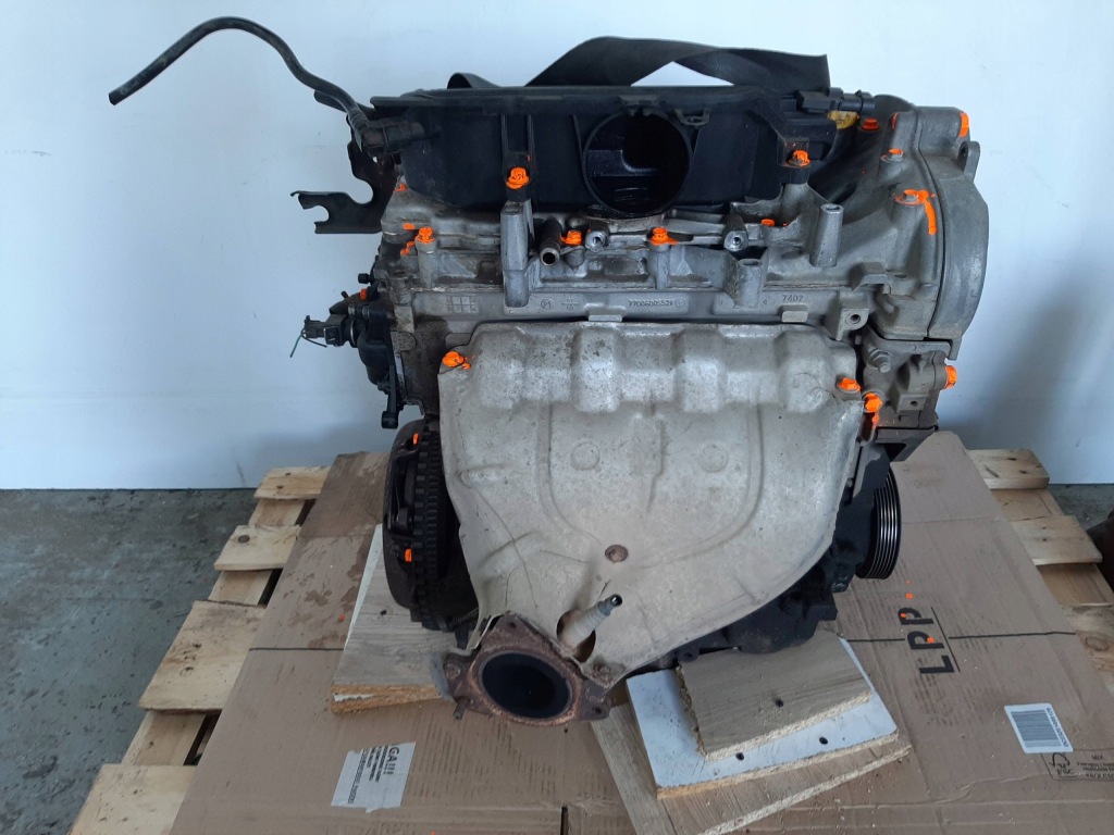 Renault clio 2 3d рестайлинг  1.6 16v 03r двигатель k4m708 79kw 107km Цена