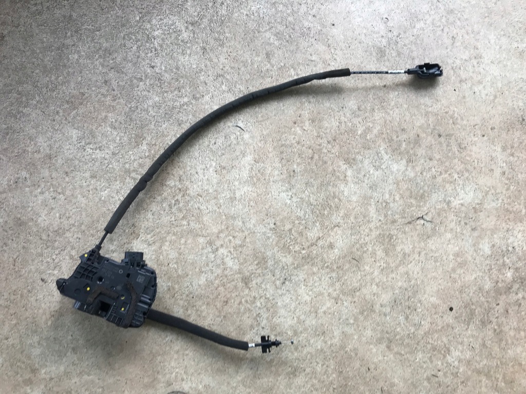 фото №1, Smart 453 fortwo 4537201400 замок дверь правый