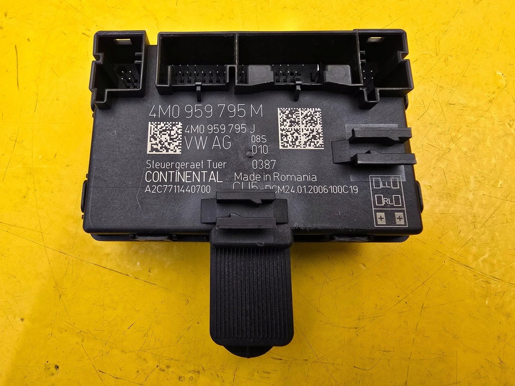фото №1, Audi a4 a5 q7 блок управления модуль дверь 4m0959795m