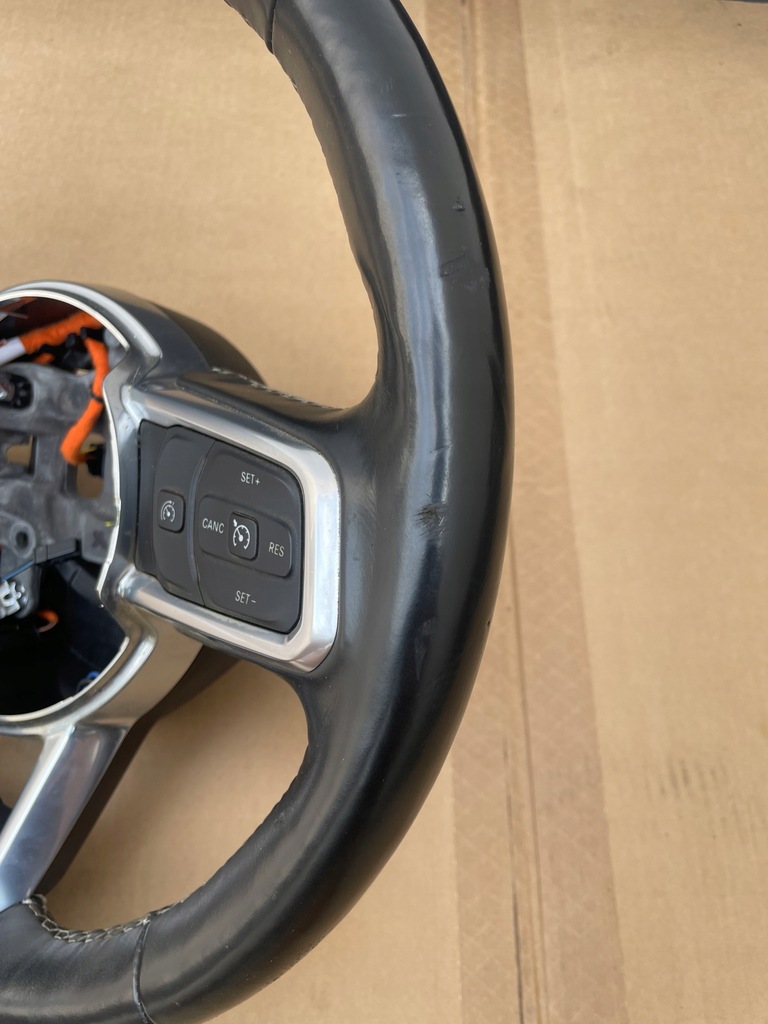 фото №8, Jeep wrangler jl sahara 2018+ воздуховод мультифункция подогрев кожа