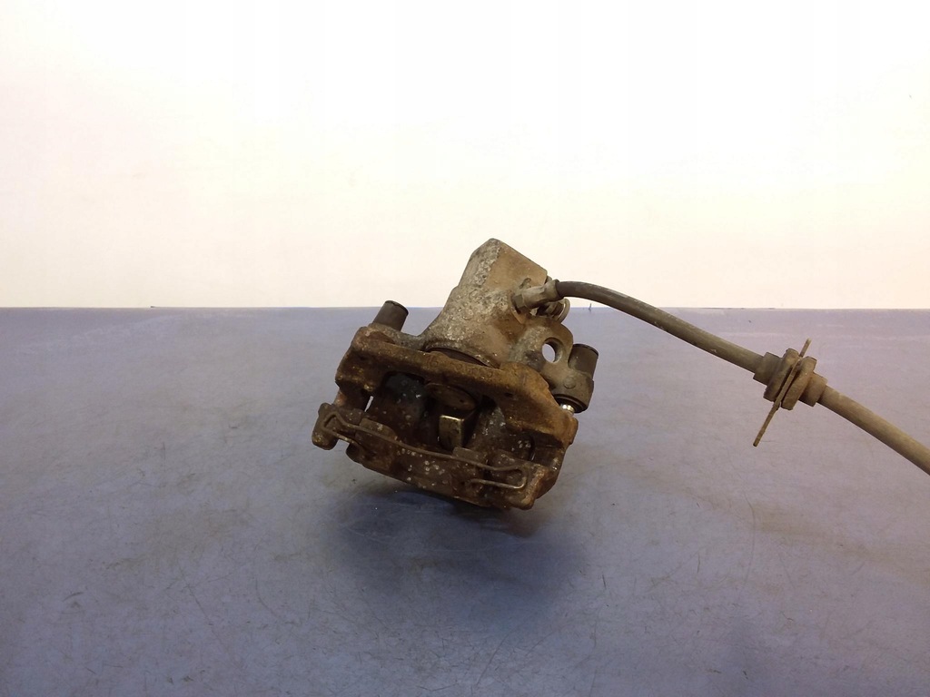 фото №6, Ford grand c-max mk2 суппорт скоба задняя левый