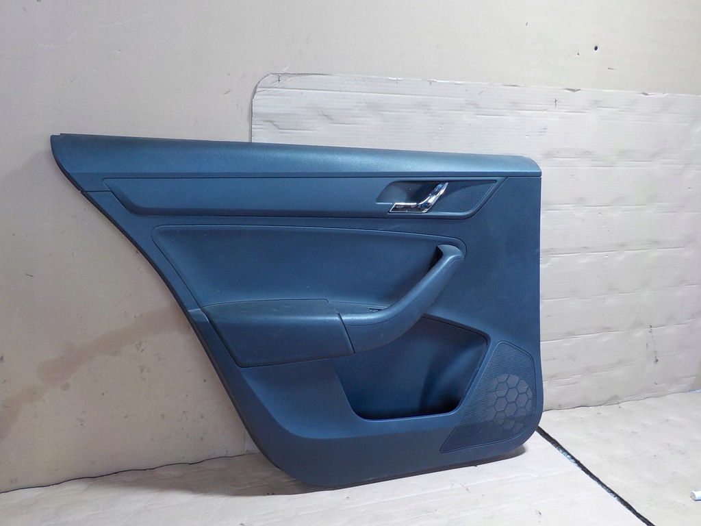 фото №4, Rapid обшивка дверь левый задняя 5jj867023c