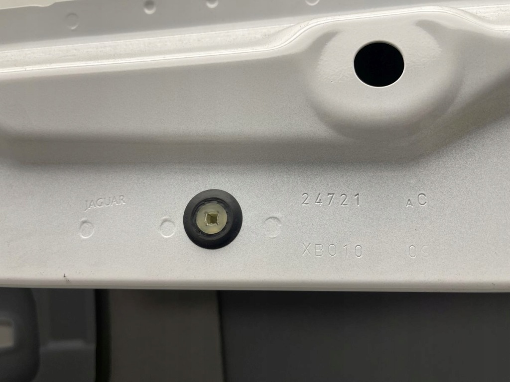 Дверь левая задняя jaguar e pace e-pace Недорого