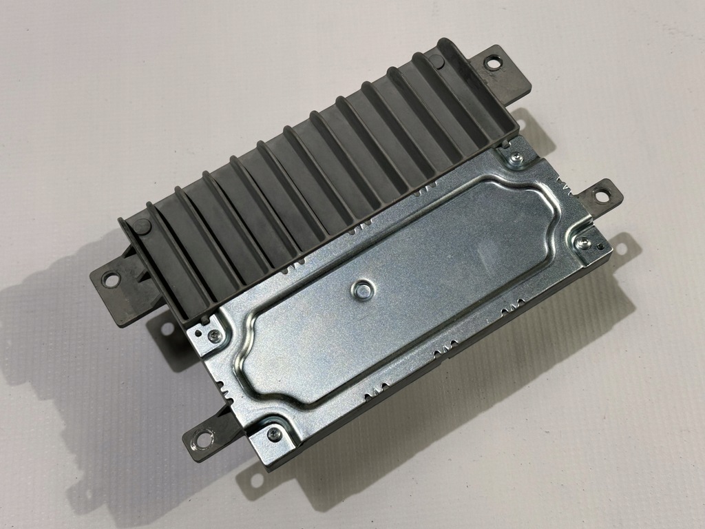 фото №9, Панель модуль блок керування радіо радіо навігації chrysler pacifica 2017+