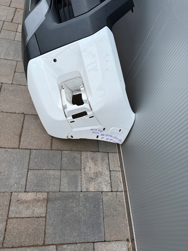 фото №14, Toyota hilux viii invincible бампер перед