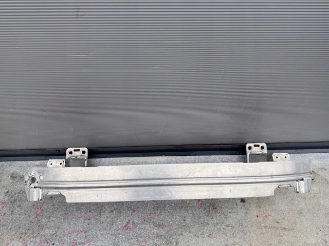 фото №1, Audi q7 4m балка бампера передня 4m0807109c