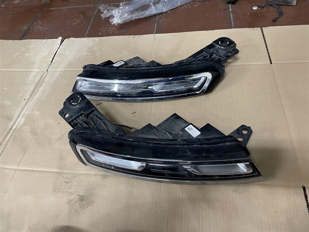 фото №1, 2x лампа led левый правый перед 9816946580 citroen c5 aircross 18-22r