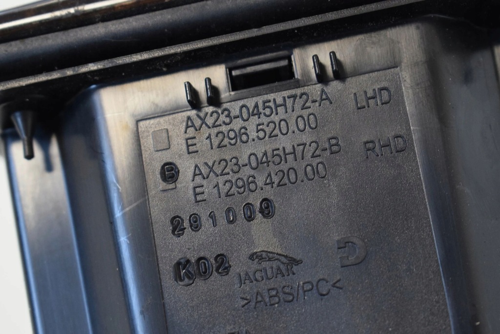 фото №5, Jaguar xf x250 2010 попільничка панелі приладової панелі