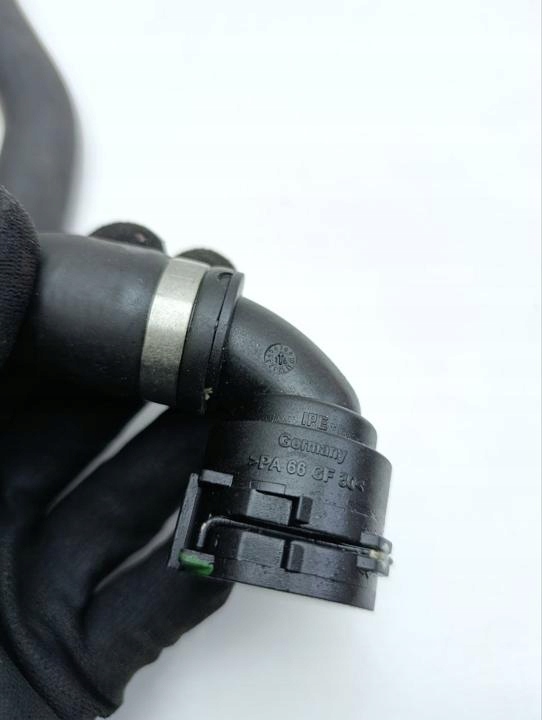 Пабтрубок  жидкость охлаждающий bentley bentayga 2017 36a121109 Киев