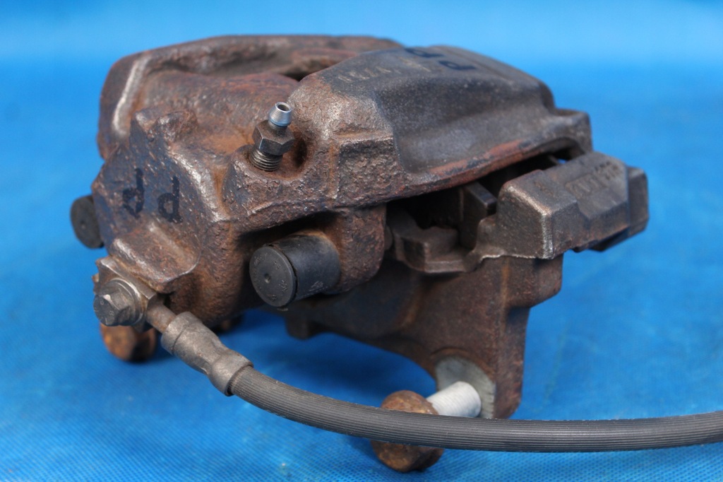 фото №8, Audi q3 8u lift суппорт перед правый тормозные диски 312m 18r 5n0615124