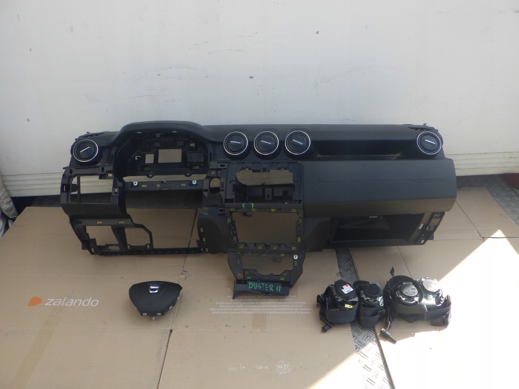 фото №1, Dacia duster ii приборная панель консоль ремни подушка безопасности подушки безопасности