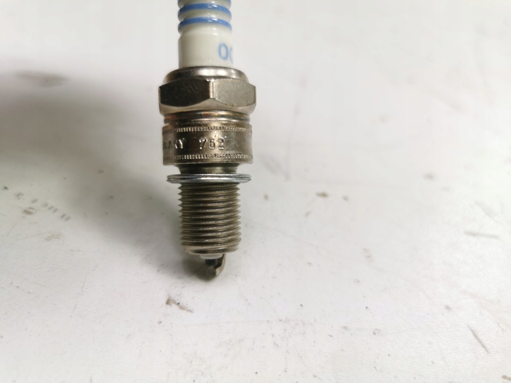 Купить Свеча зажигания wr8dc opel combo kadett e corsa b оригинальный номер 1214002 90369815