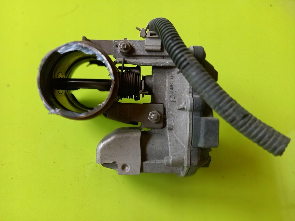 фото №1, Дроссельная заслонка глушителя выхлоп 1.5 dci renault captur i 13r