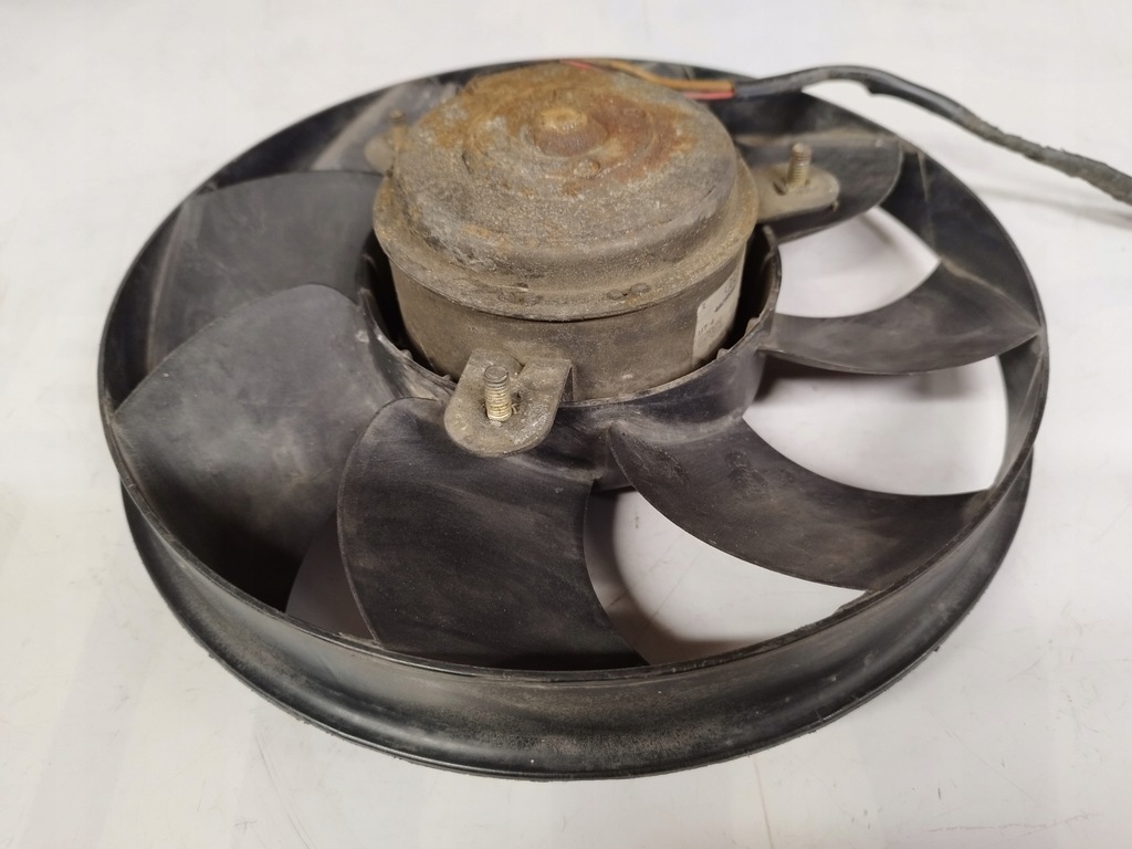 фото №8, Audi 80 b4 2.0 вентилятор радіатора 4a0959455c