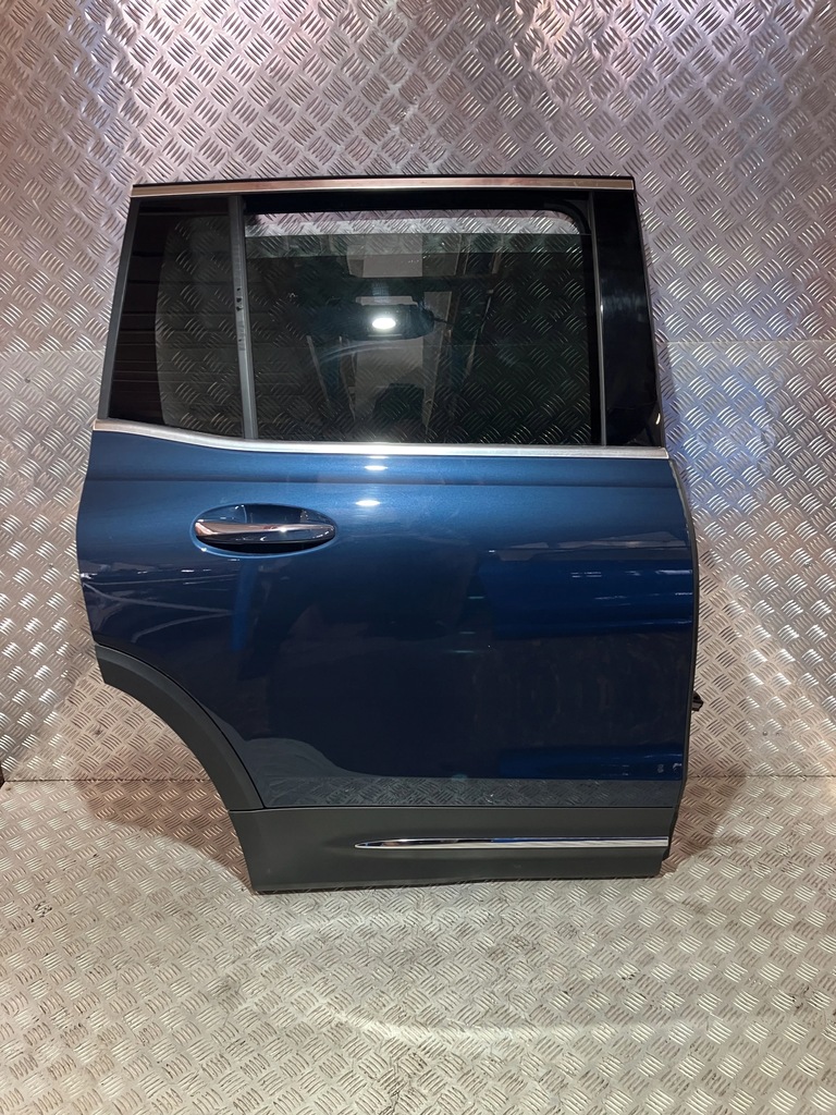 фото №1, Дверь правый задняя mercedes eqb x243 лак 667