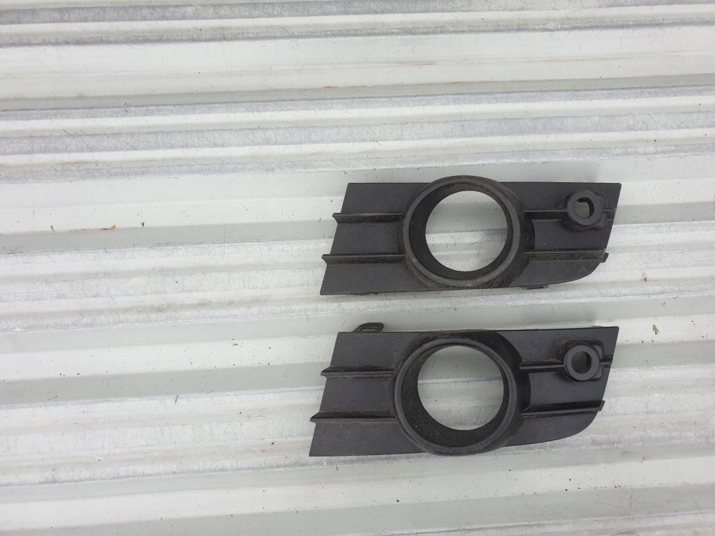 фото №1, Laguna iii 3 решётка противотуманной фары решётка радиатора бампер перед