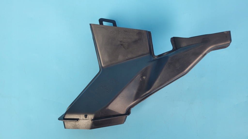 Купить Bmw 3' g20 g31 2.0d 320d 21r слив воды канал левый жабо 7427855