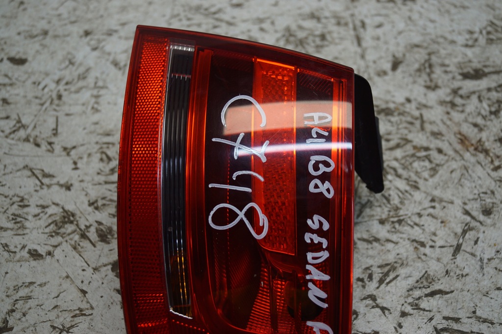 фото №14, Audi a4 b8 sedan лампа правая задняя