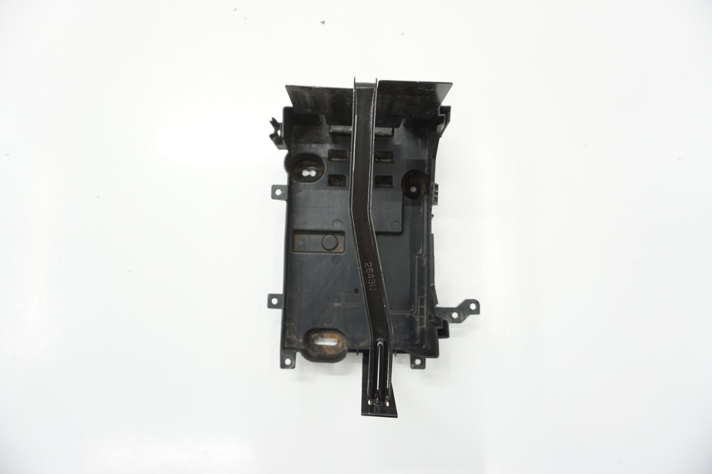 фото №1, Opel mokka основание аккумулятор 95933269