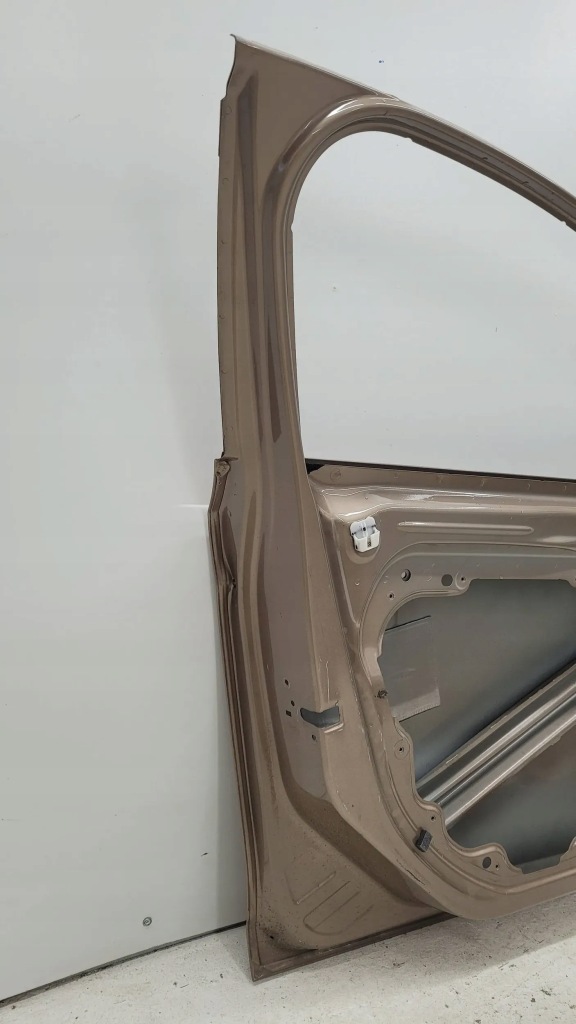 Купить Volvo v40 12+ дверь перед передние левая fv