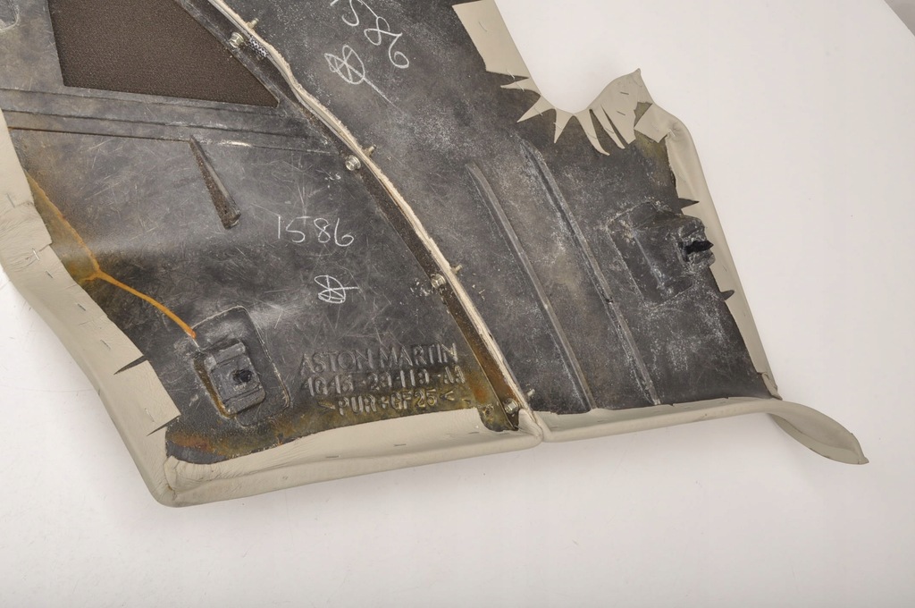 фото №6, Aston martin db9 защита обшивка задняя 4g43-29419-aa