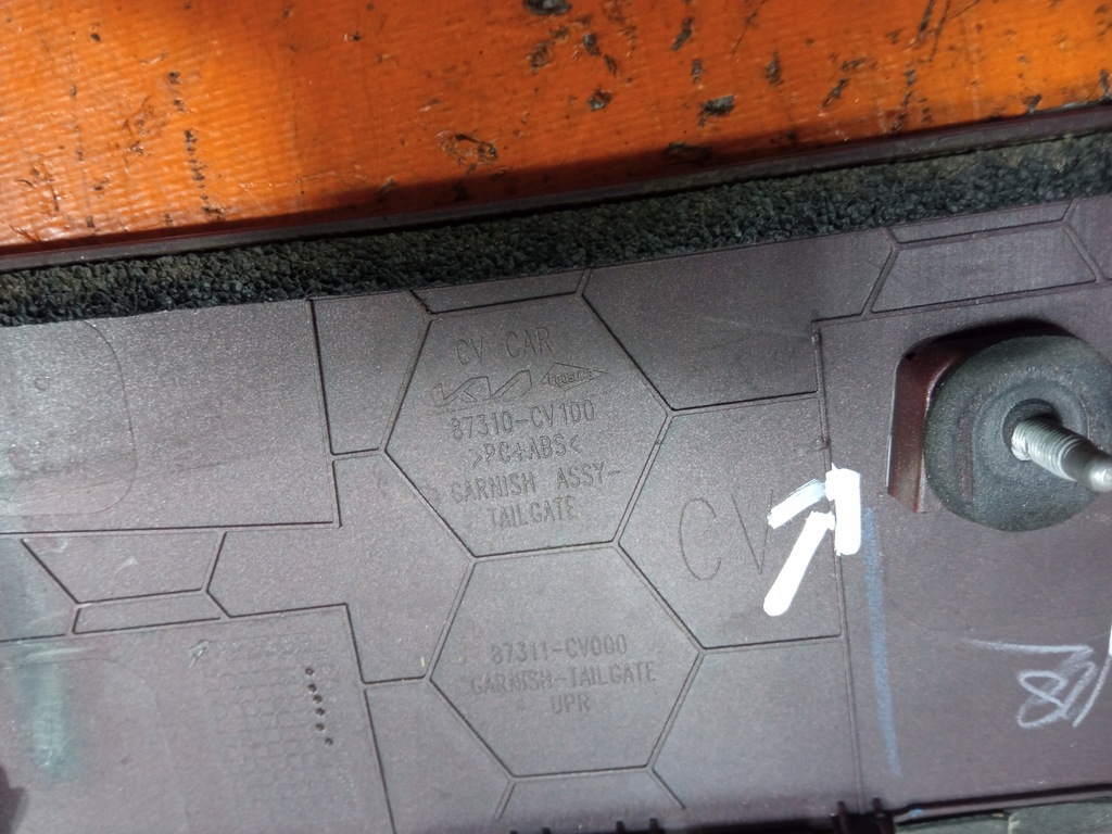 фото №10, Kia ev6 спойлер спойлер молдинг задній кришки 87310-cv100