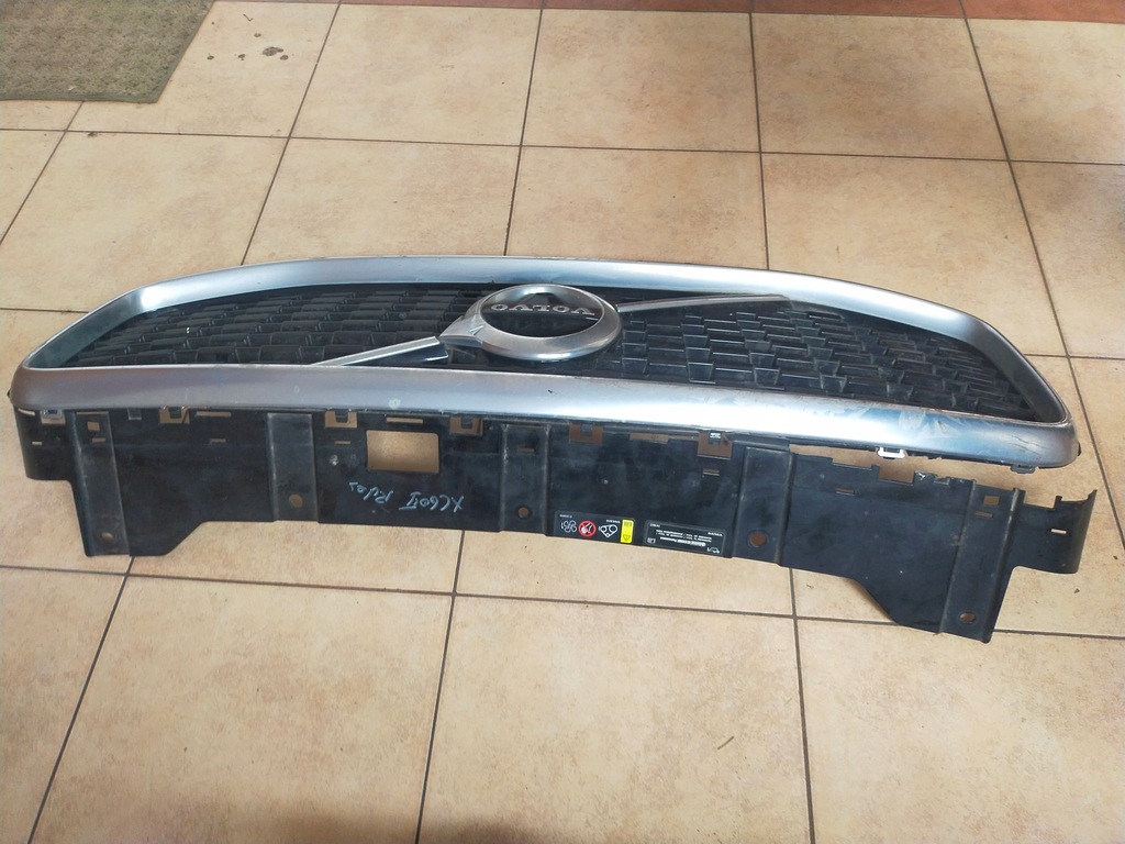 фото №2, Volvo xc60 ii 18- решётка радиатора решётка радиатора r-design