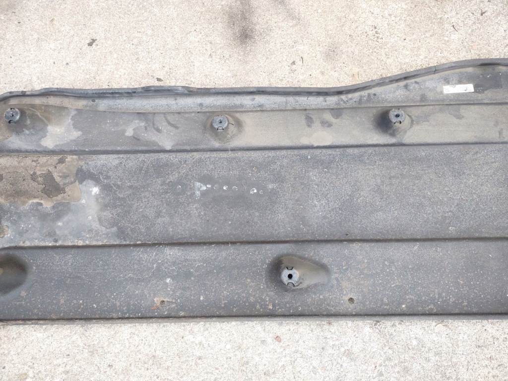 Купити Захист підвіска 5qa825201a vw touran ii 5t 2019r. ліва оригінал