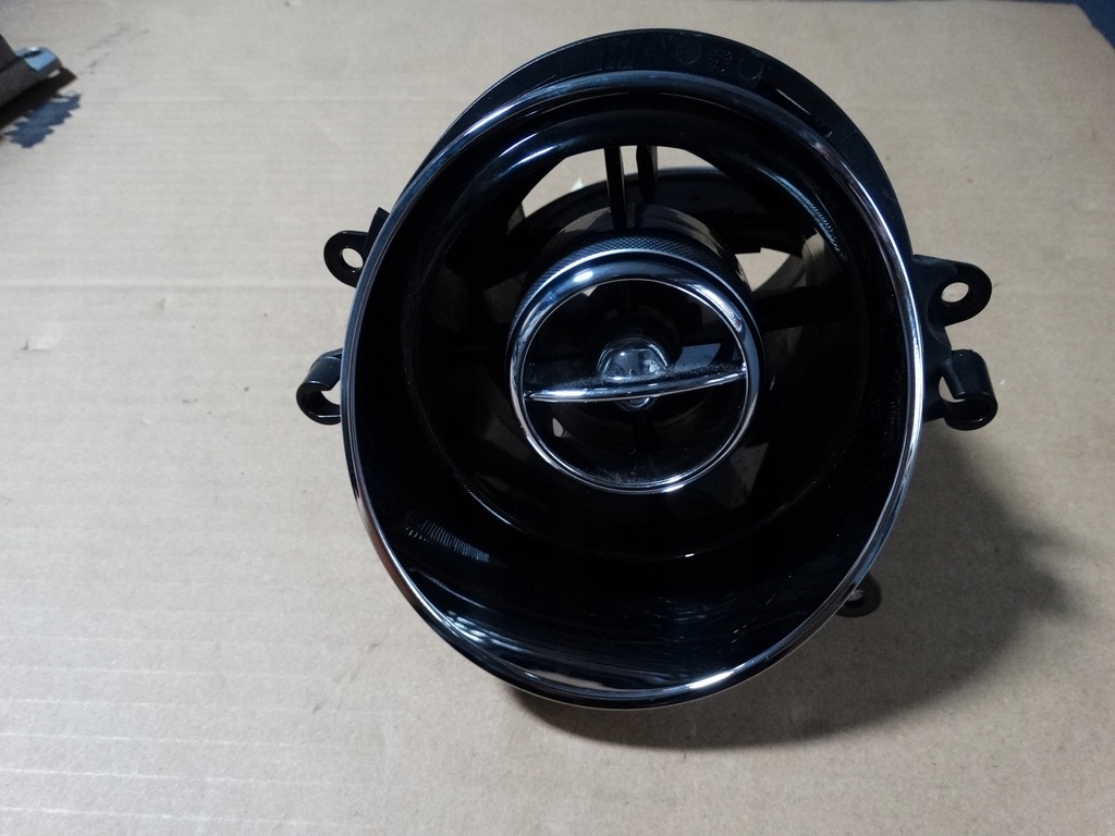 фото №2, Решітка консолі jaguar оригінальний номер aw93-19c893-ae