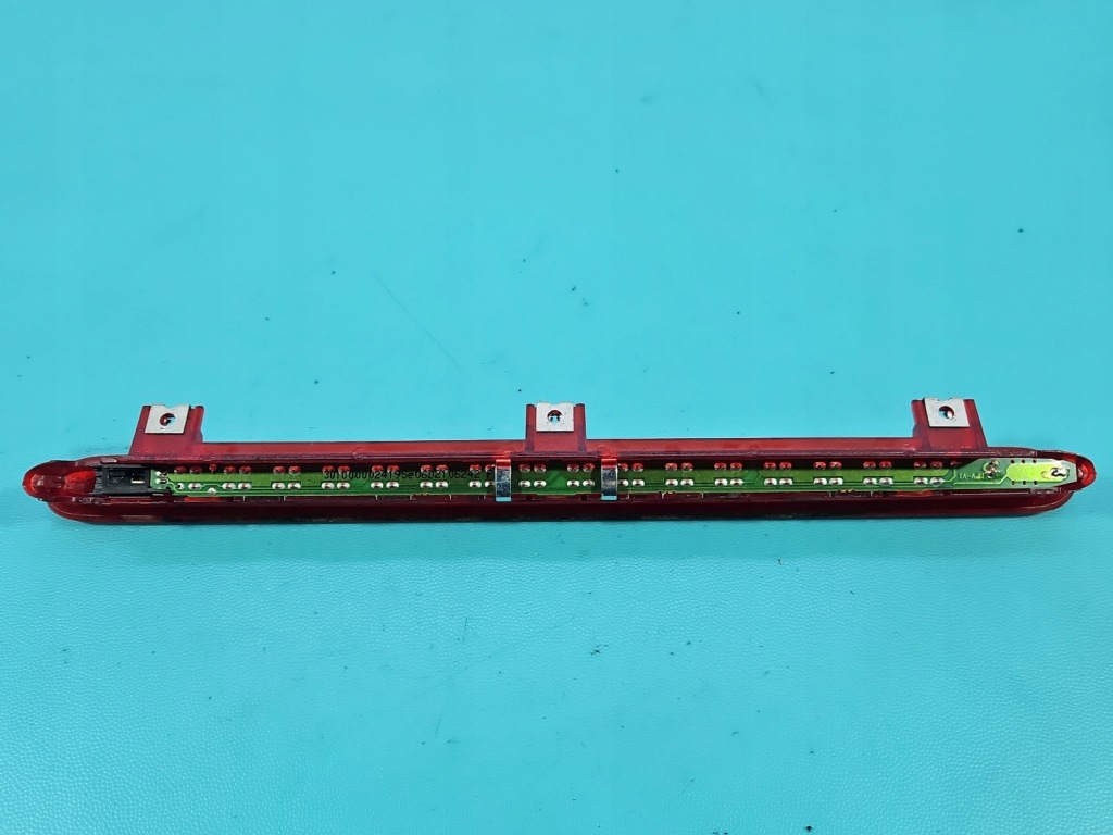 Третье  фонарь  стоп стоп-сигнал vw touran 1 hb Недорого