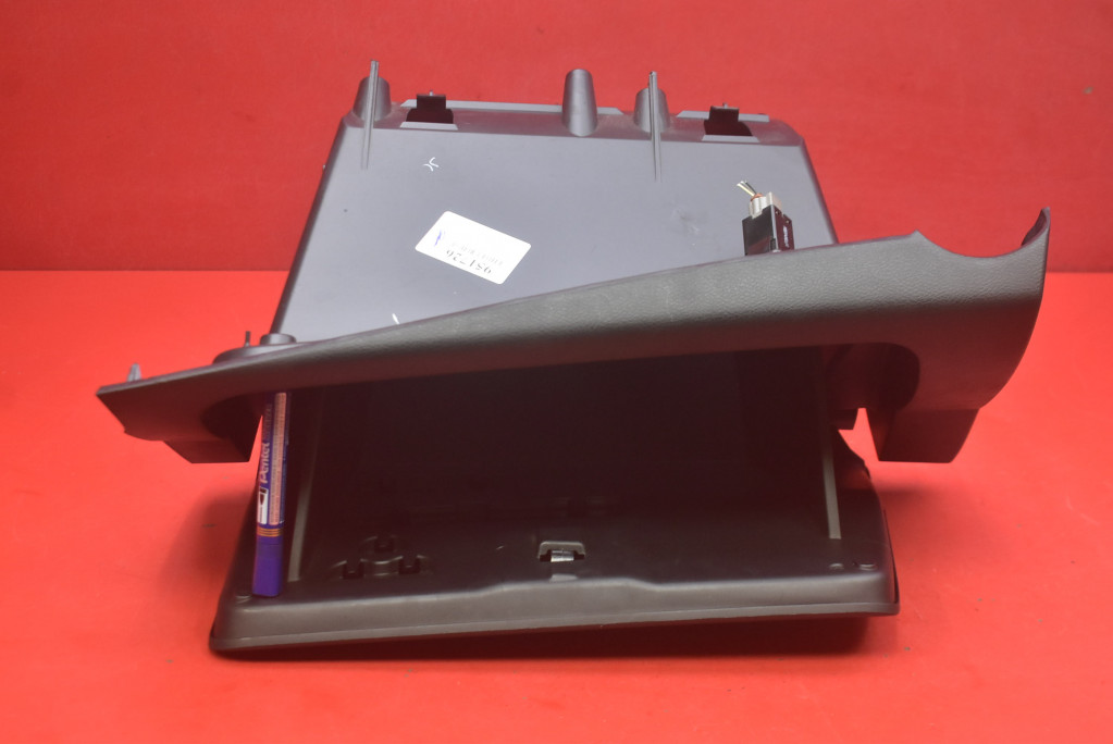 фото №10, Бардачок пассажира eu 68510 5fa1a nissan micra 5 v k14 17-21