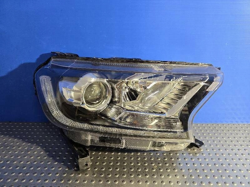 фото №2, Ford ranger iv lift ксенон led jb3b-13d154 лампа передняя перед правая