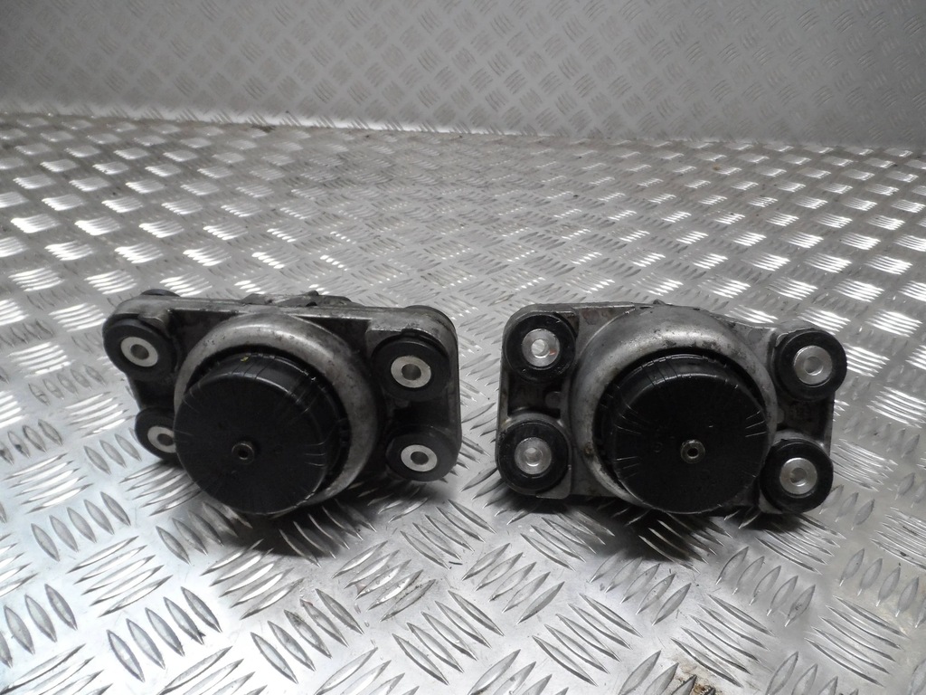 фото №3, Подушка двигателя левая range vogue l405