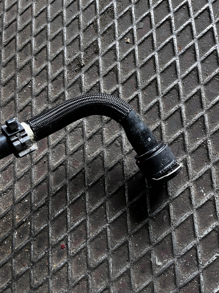 фото №3, 527 alfa romeo stelvio giulia труба wąż шланг wody 50539961