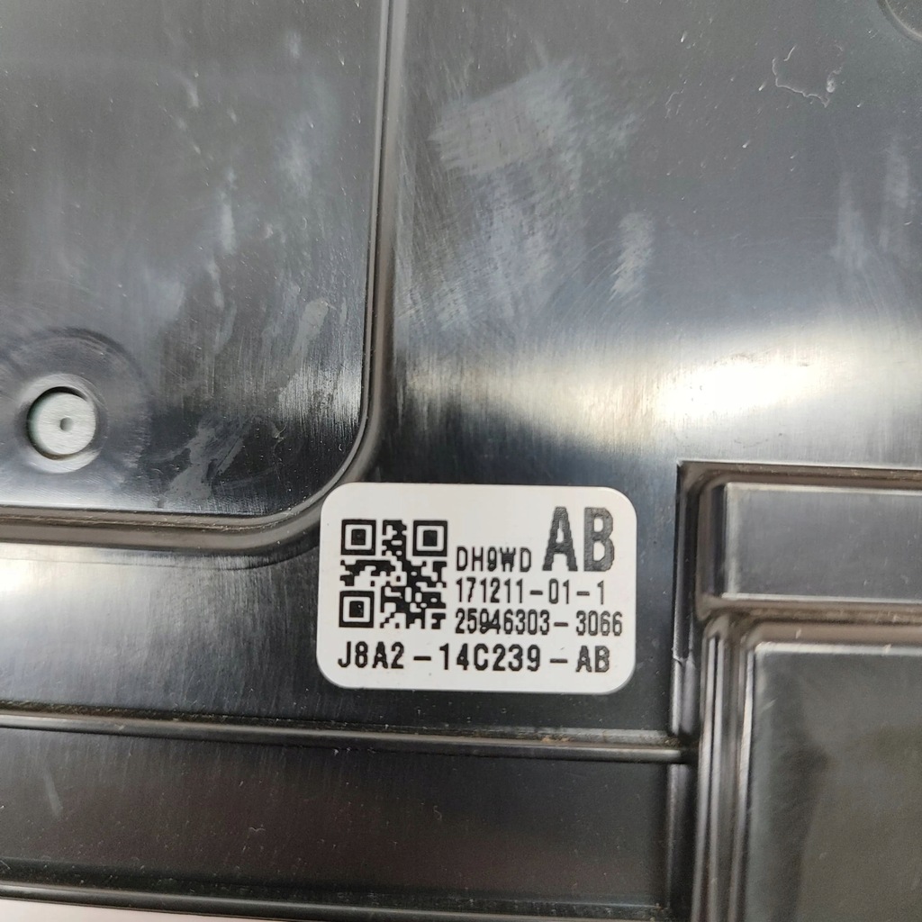 фото №7, Land rover range rover velar 2018 панель кондиционера