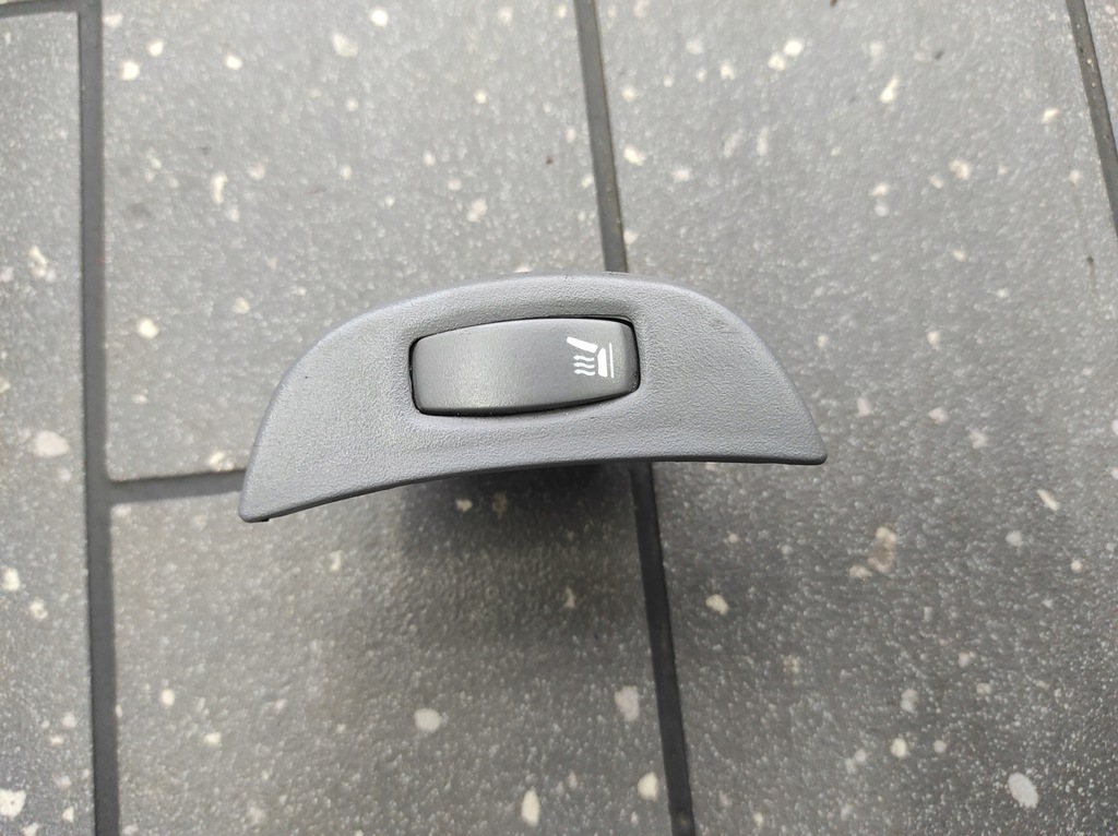 фото №1, Перемикач підігрів сидіння правий renault laguna ii